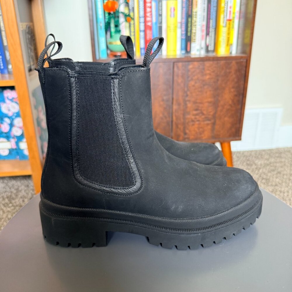 BRAND NEW Thursday Boot Company Women's Legend Platform Chelseas - Picture 3 of 8